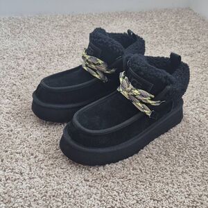 UGG Funkarra Cabin Cuff Black Boots Women's Size 8